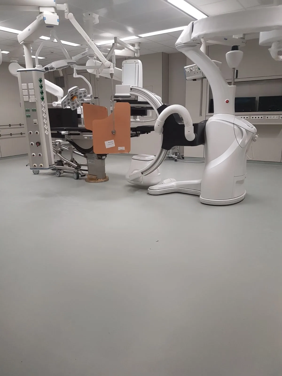 Comforpox 802 ESD resin floor system by Vloersch